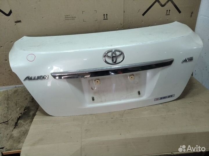 Крышка багажника на Toyota Allion NZT260