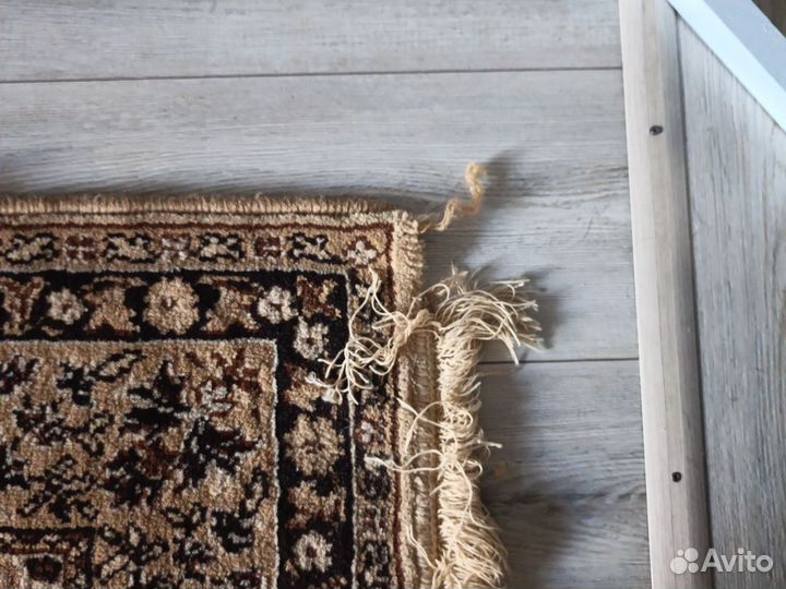 Ковер шерстяной