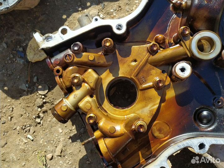 Передняя крышка двс lexus RX350