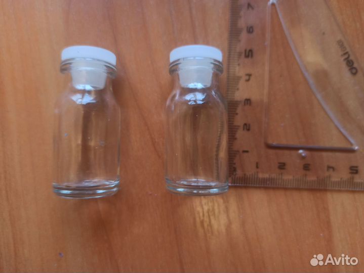 Стеклянные флакончики (пузырьки, бутылочки)