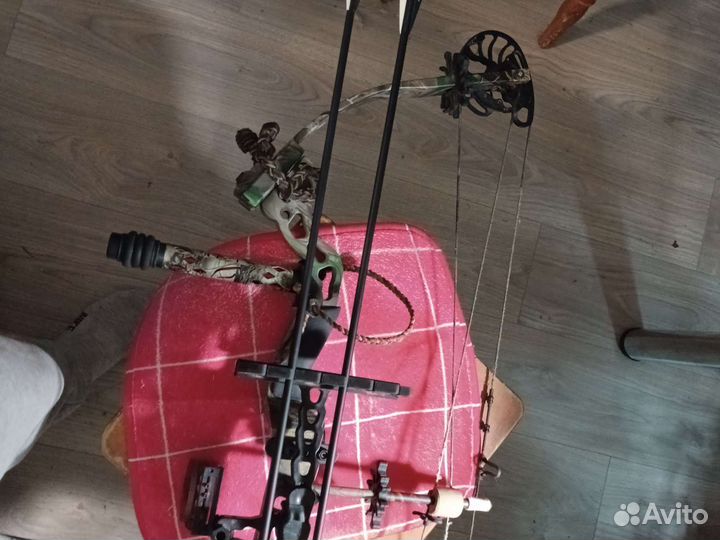 Блочный лук tomkat bowtech