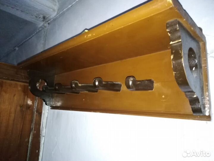 Старинная вешалка. Крючки