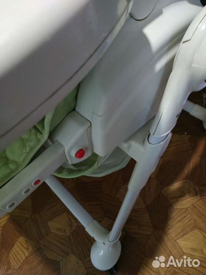 Детский стол с стулом