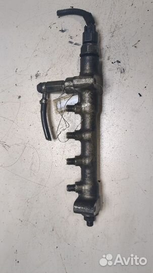 Рампа топливная Opel Zafira B, 2013