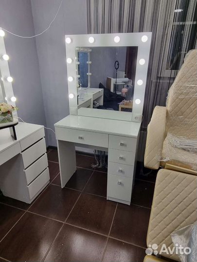 Гримерное зеркало