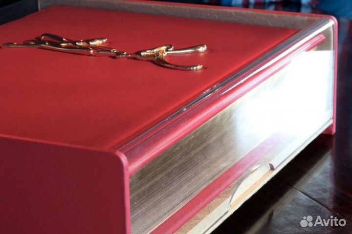 Библия с иллюстрациями Сальвадора Дали