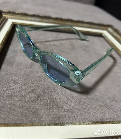 Очки солнцезащитные