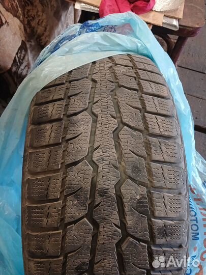 Toyo Observe GSi-6 225/50 R17C