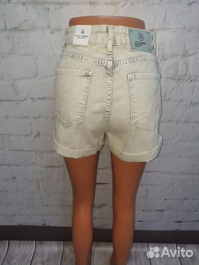 Женские джинсовые шорты белые
