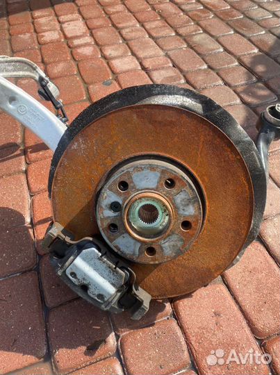 Поворотный кулак левый Bmw X5 F15