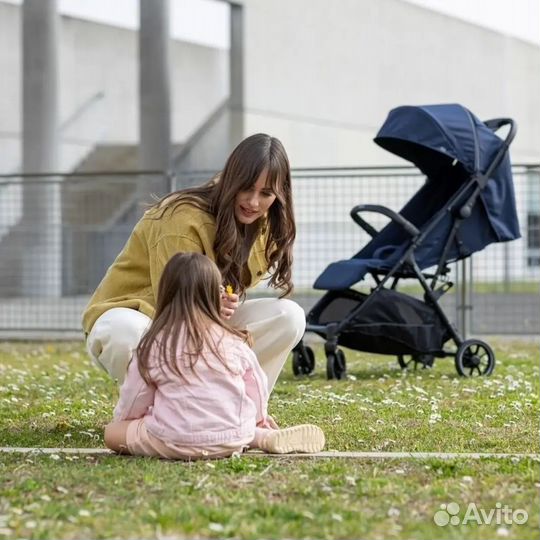 Прогулочная коляска-автомат Inglesina Now