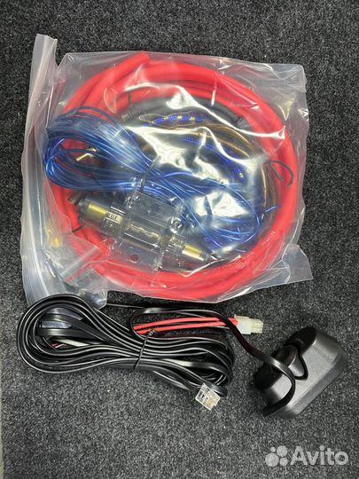 Сабвуфер Hellion AWB-12 корпусной активный