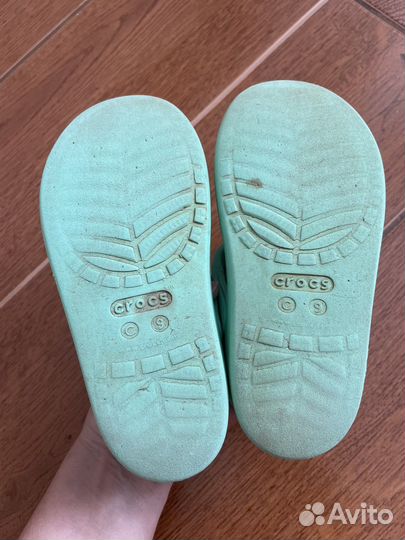 Сандалии crocs c9