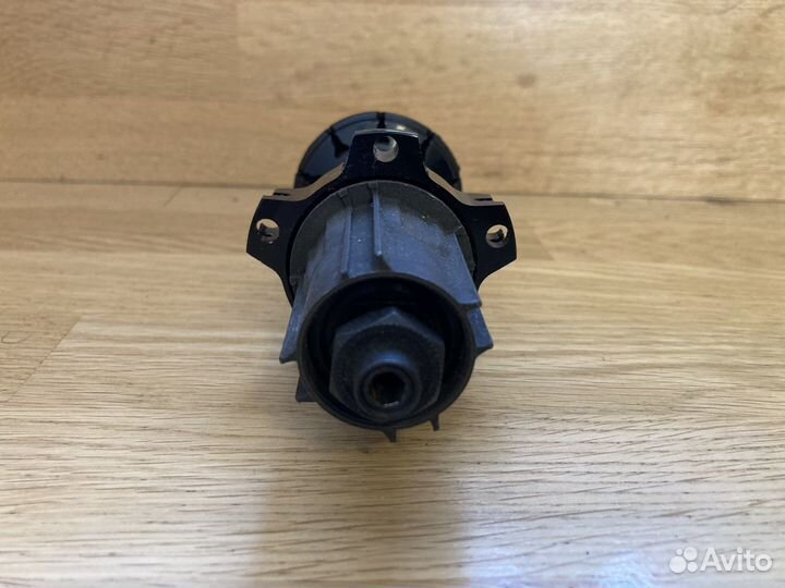 Задняя шоссейная втулка Mavic Cosmic Elite