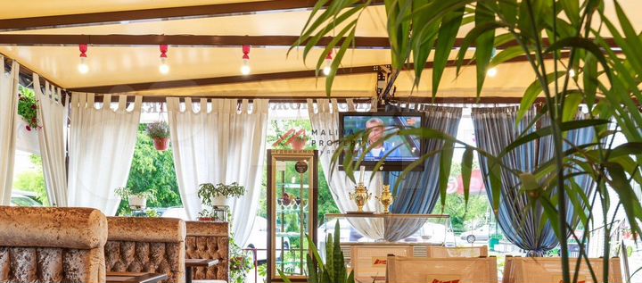 Сдам торговое помещение, 472 м²