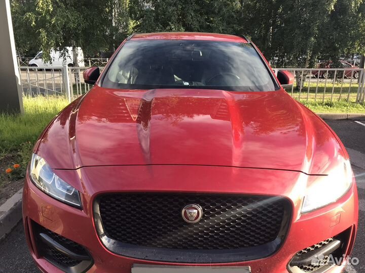 Jaguar F-Pace, 2016
