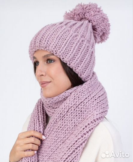 Шапка вязаная с шарфом