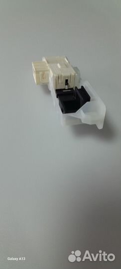 0530058226 Блокировка (замок) дверцы люка для стиральной машины Haier (Хаер)