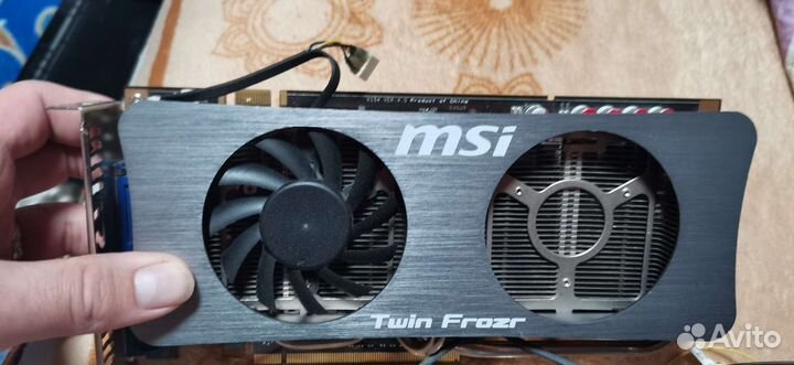 Видеокарту MSI twin frozr