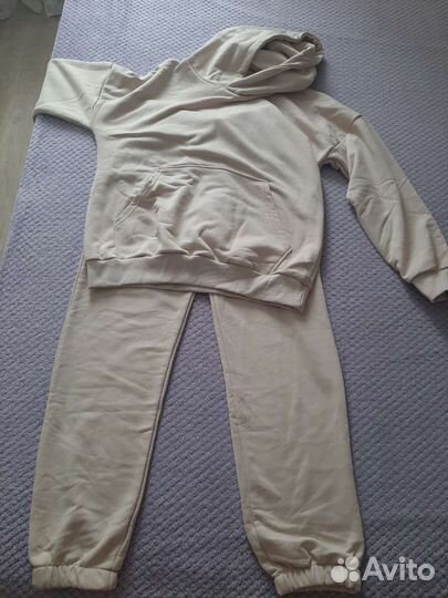 Спортивный костюм женский новый 46 размер