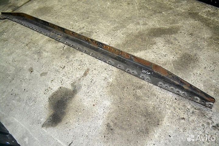 Уголок сцепного устройства (седла), правый MAN TGX