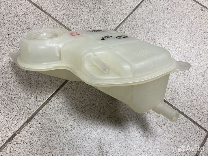 Расширительный бачок audi A4 b5 vw B5 до 2000г