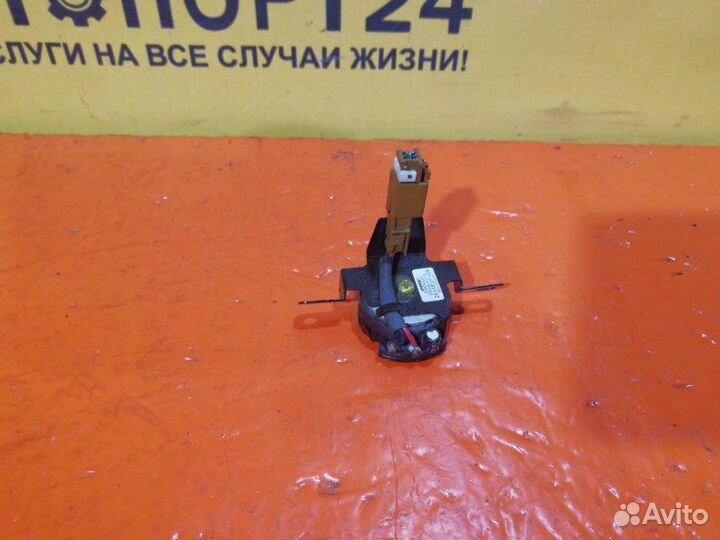 Динамик в торпедо Renault Koleos 2008-2016