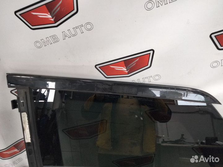 Форточка задняя левая Мерседес GL X 164