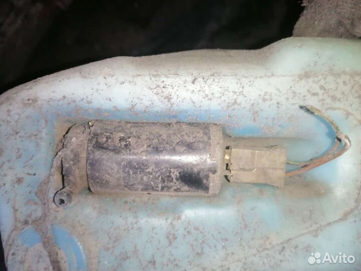 Бачок стеклоомывателя audi 80 b3