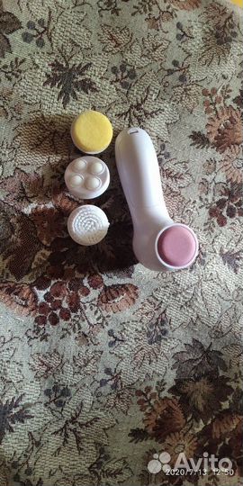 Массажер лица