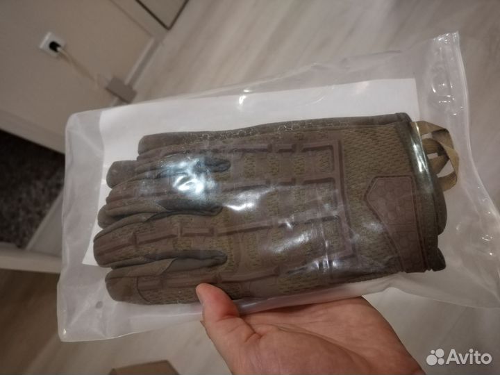 Перчатки тактические