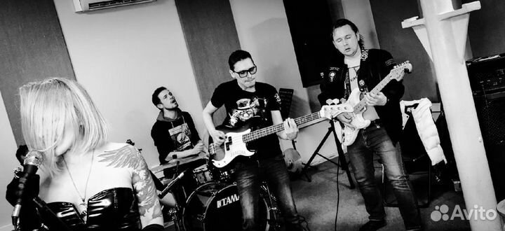 Урок игры на гитаре/электрогитаре/укулеле