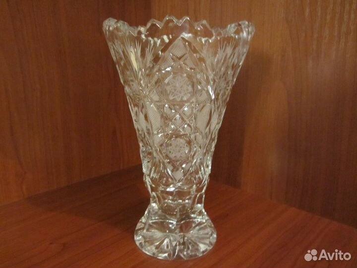 Ваза хрустальная новая (СССР)