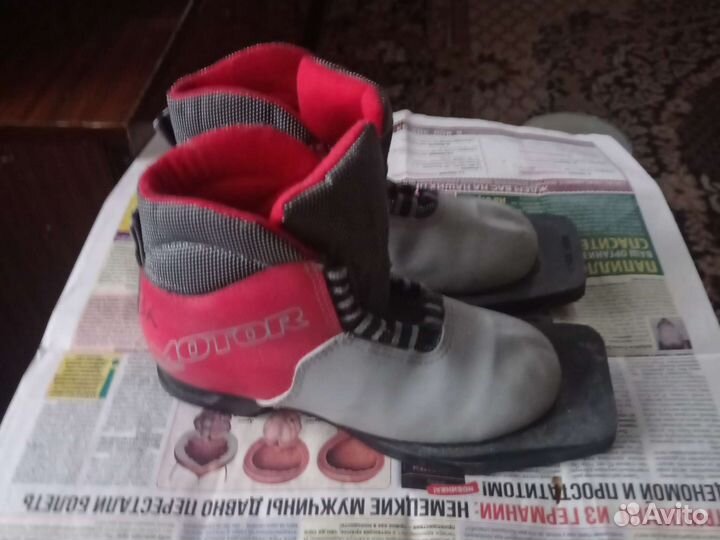 Лыжные ботинки классические