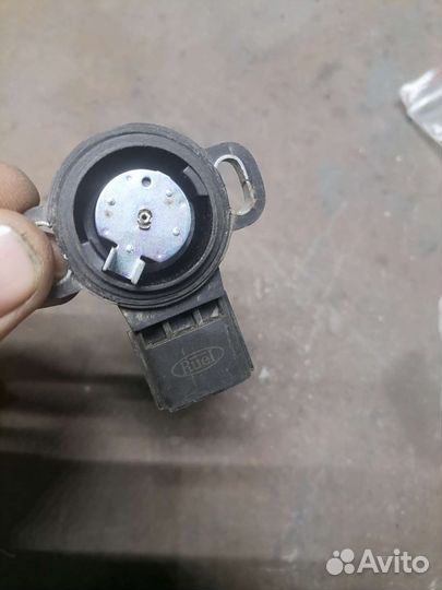 Датчик положения дроссельной заслонки mazda 323f