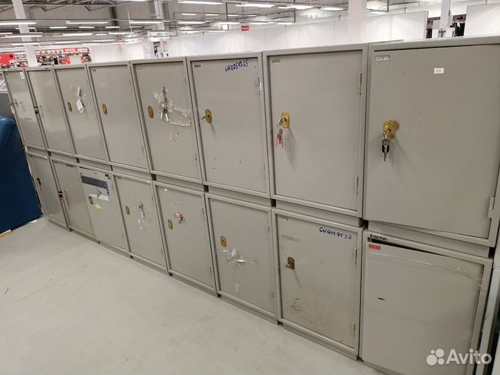 Шкафы меаллические Б.У. Этот товар в Екатеинб