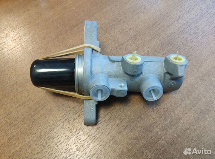 Главный тормозной цилиндр Ивеко Дейли