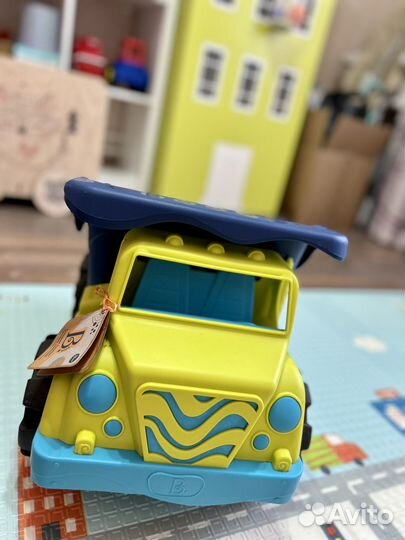 Игрушка B.Battat большой грузовик 50см