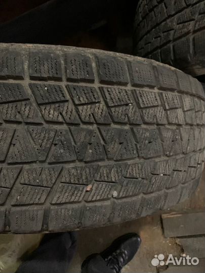 Bridgestone Blizzak DM-V1 255/65 R17