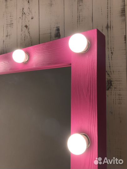 Зеркало с подсветкой