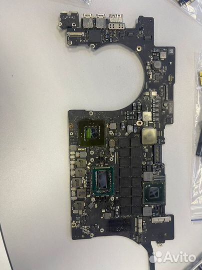 MacBook Pro (Retina, 15-inch, Early 2013) на запча