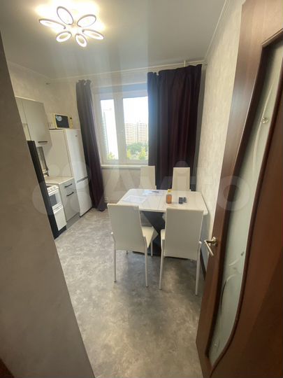 Комната 18 м² в 2-к., 10/14 эт.