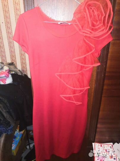 Продаю красивое платье