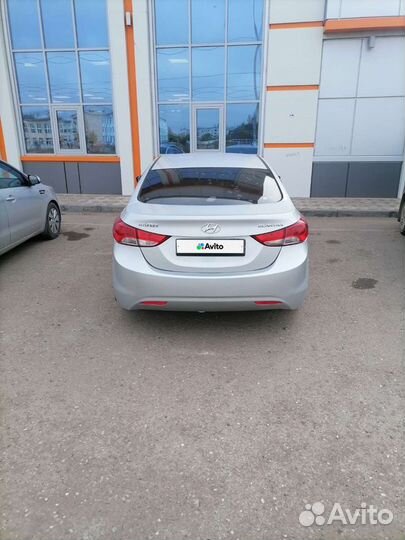 Hyundai Elantra 1.6 AT, 2013, 200 000 км