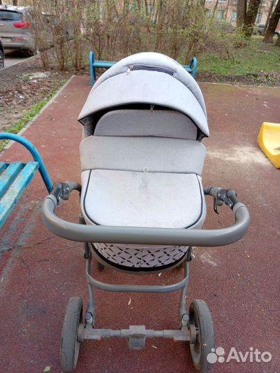 Коляска три в одном