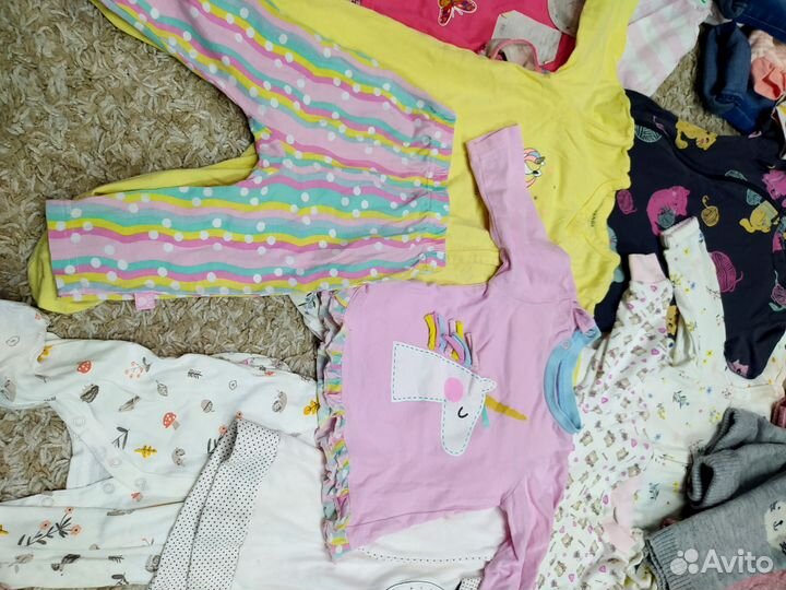 В доставкеВещи на девочку 74-80
