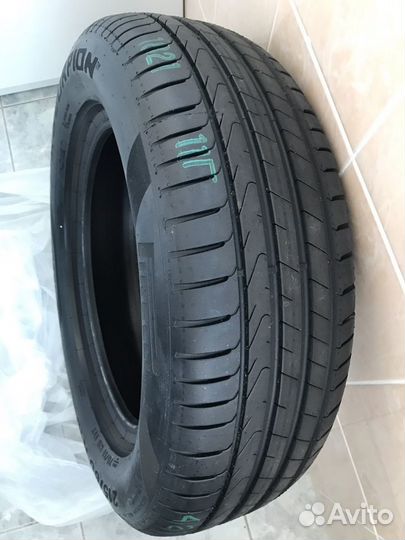 Pirelli Scorpion 215/60 R16