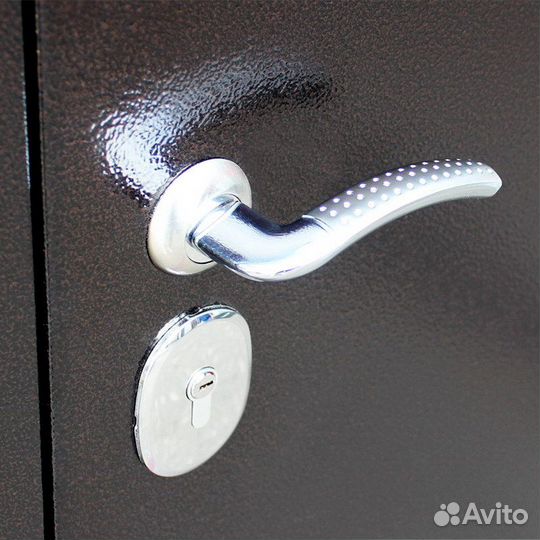 Входная дверь