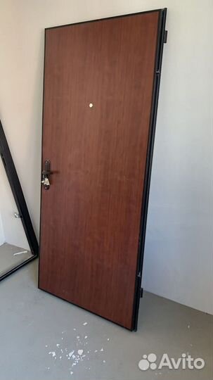 Дверь входная