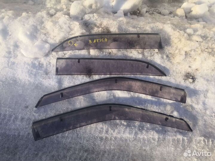 Ветровики комплект б.у оригинал